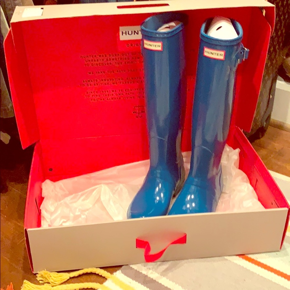 HUNTER rain boots